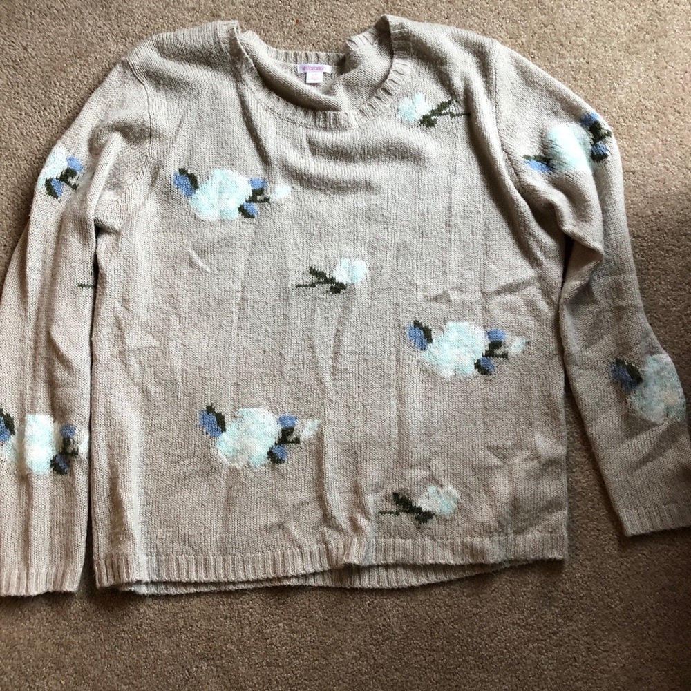 3/$12 Xhilaration floral sweater